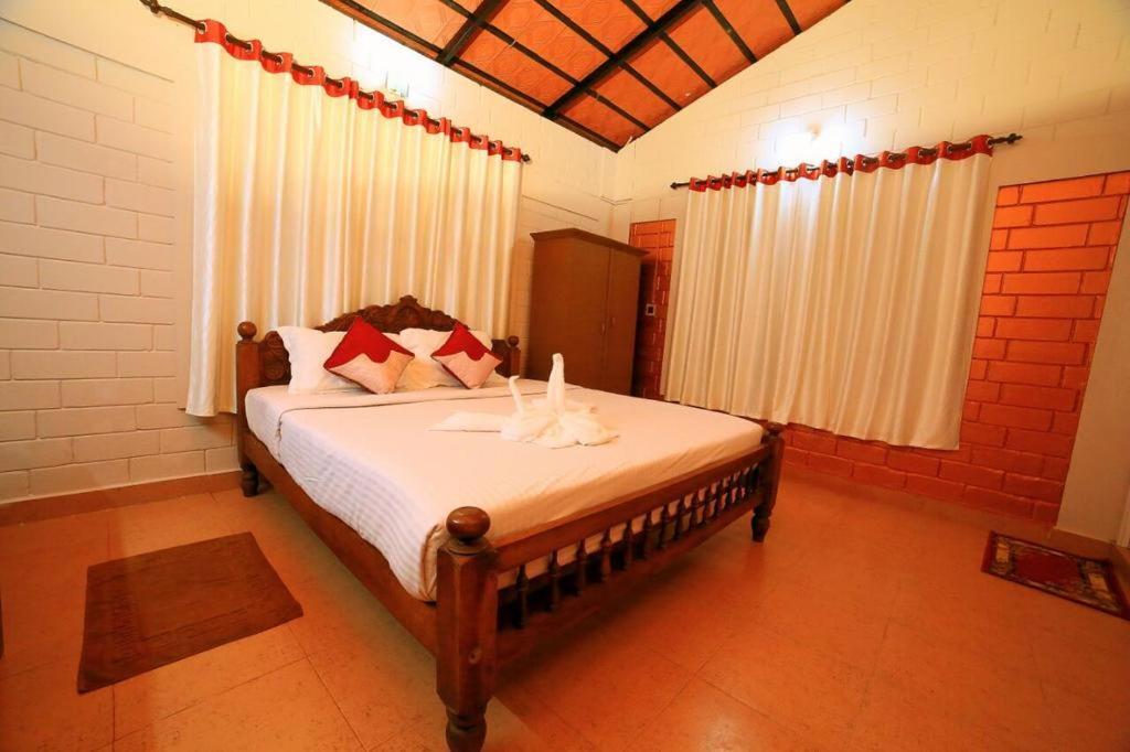 Emarald Wild West Otel Sultan Bathery Dış mekan fotoğraf